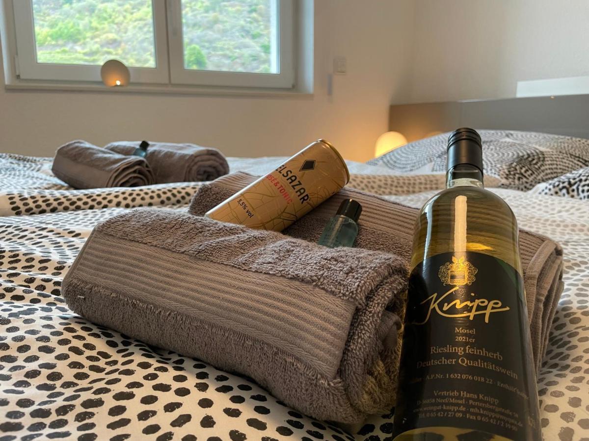 Moselpromenade Villa Moselufer, Panorama & Burg Cochem Blick, Netflix, Balkon Exterior foto